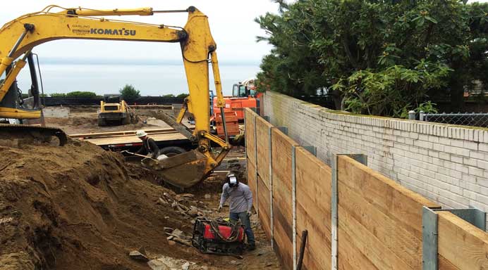 retaining wall building in seattle